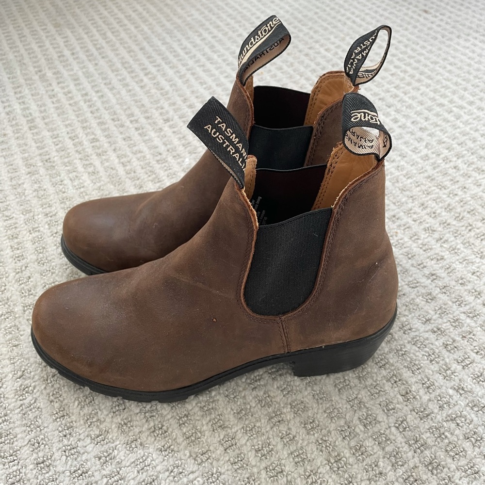 Blundstone 1673 Chelsea bootie